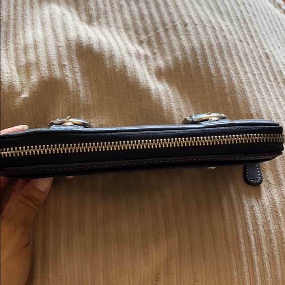 AUTHENTIC Coach wallet - Picture 5 of 5